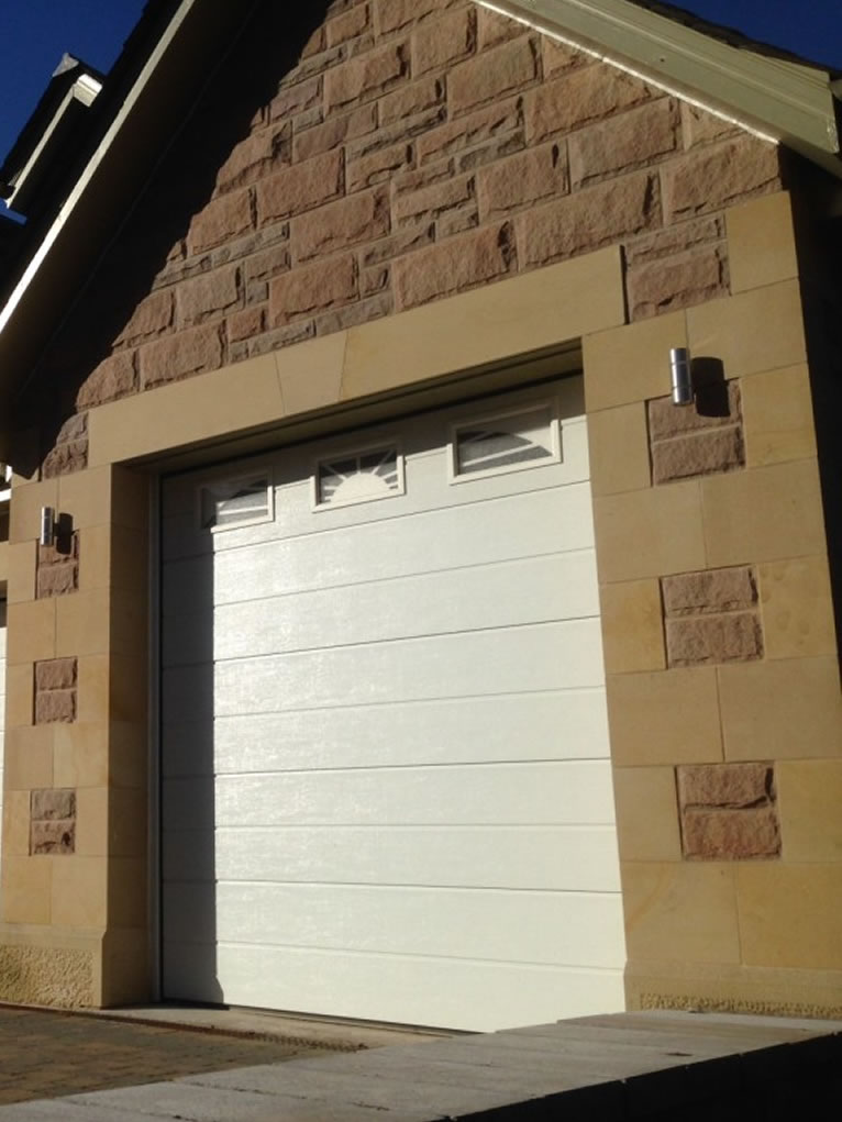 Bridge of Allan Stone - Garage in Bridge of Allan - New build garage - Victorian stone built house. Bridge of Allan Stone - Testimonials